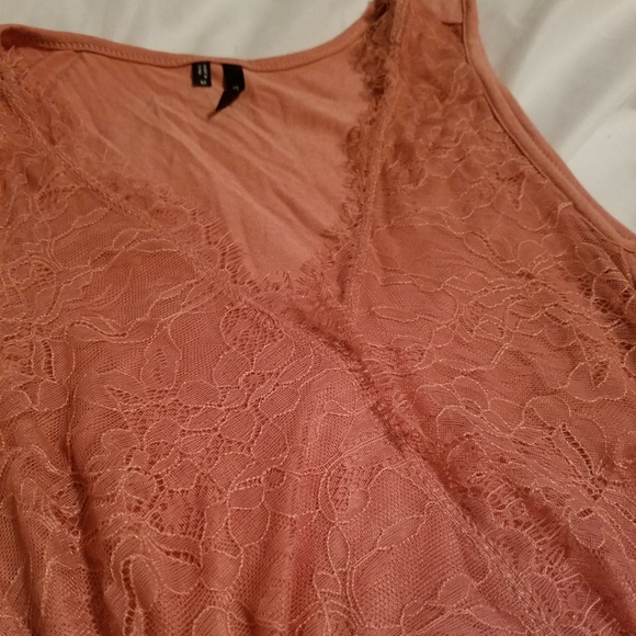 Top - Picture 2 of 3